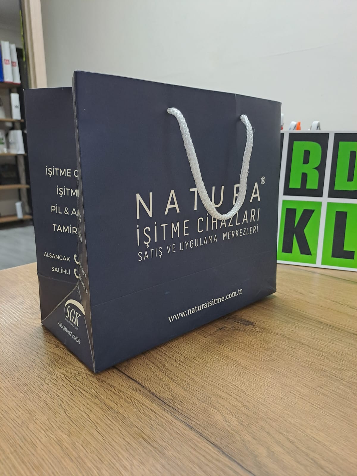 İpli Karton Çanta Çeşme Kuşadası Bodrum Marmaris Fethiye